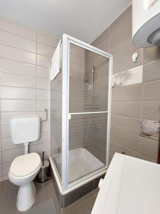 בוקרשט Sweet Dreams Suites Panoramic Studio Zodiac Dorobanti מראה חיצוני תמונה